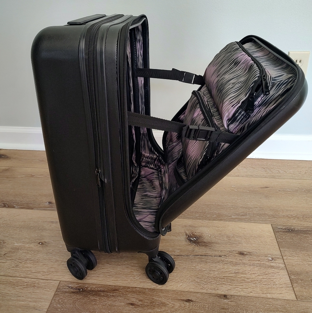 Lug Booster 4 Wheel Quilted Hard Side Carry On Suitcase Black 21"X14"X9" - Picture 3 of 12